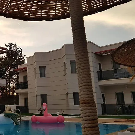 Ortakent Zumrut Sok.no18 Tatil Evi Apartamento *